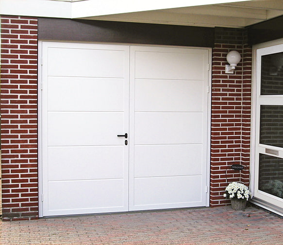 Bespoke Garage Doors | High-Quality Garage Doors | Cardale